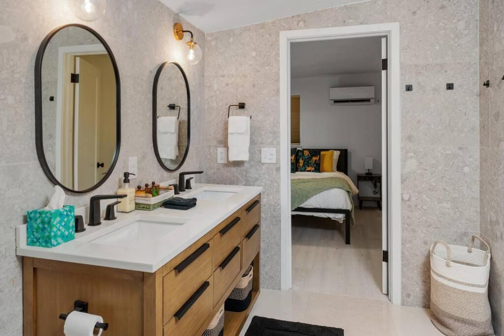 Smart Bungalow: 10-Min To Uf, Central Location Gainesville Extérieur photo